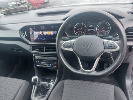 2022 Volkswagen T-Cross LIFE 1.0 TSI MANUAL 5SPEED 95BHP 5DR €23,500 thumbnail