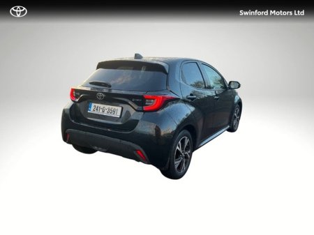 2024 Toyota Yaris HYBRID 115 L-SPORT €27,950
