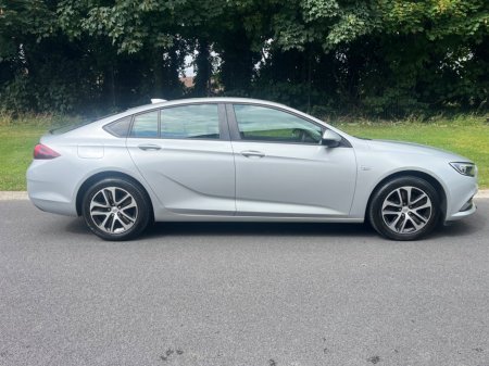 2018 Opel Insignia 1.6 (110PS) Turbo D ecoTEC SC €8,950