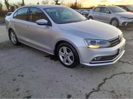 2016 Volkswagen Jetta CL 2.0 TDI MANUAL 5SPEED 110BHP 4DR €8,950 thumbnail