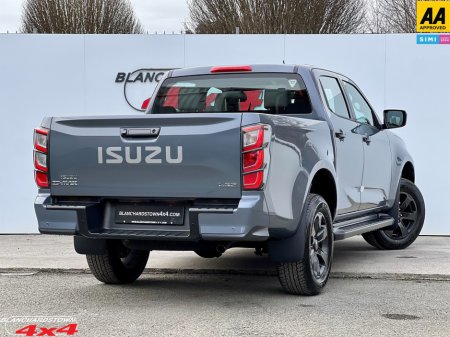 2026 Isuzu D-MAX LSE® AUTOMATIC STEEL GREY VATQ €47,073