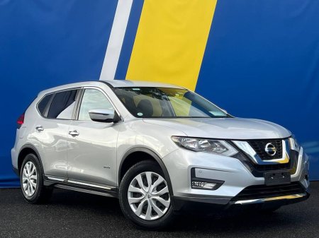 2019 Nissan X-Trail 4X4 2.0 HYBRID // LEATHER INTERIOR // PARKING SENSORS // 4X4 DRIVE MODES €22,950