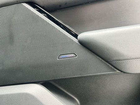 2024 Land Rover Range Rover Velar HSE P400e *PAN ROOF* €65,990 thumbnail