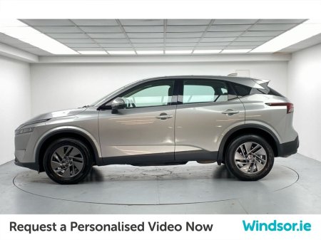 2022 Nissan Qashqai 1.3 PET MILD HYBRID SV €25,495 thumbnail