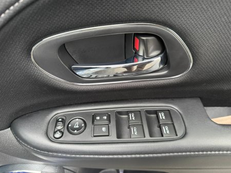 2015 Honda Vezel  €14,890 thumbnail