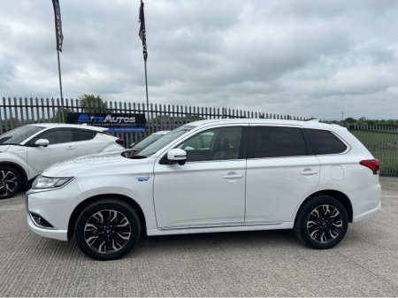 2017 Mitsubishi Outlander INSTYLE PHEV 2.0 MIVEC €18,995