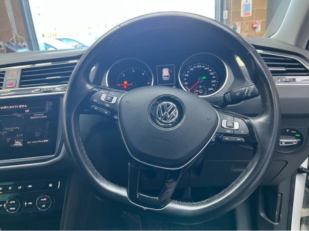 2019 Volkswagen Tiguan €26950! 2019 VOLKSWAGEN TIGUAN TDI 4MOTION COMFORTLINE 2.0 AUTOMATIC / CRUISE CONTROL / REVERSE CAMERA €26,950 thumbnail