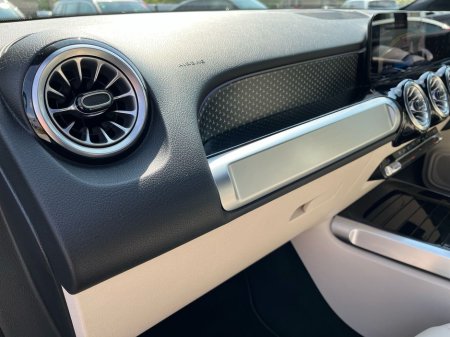 2025 Mercedes-Benz GLB 200d Progressive Line 7 Seater SUV *Saving €11,794 from New* €59,950 thumbnail