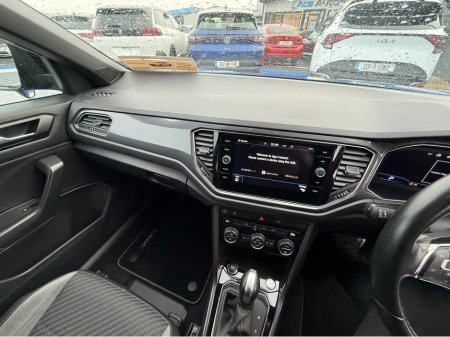 2021 Volkswagen T-Roc R-LINE - 2.0L DIESEL - AUTO - 12M WARRANTY - CAR: 1617 thumbnail