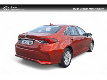 2025 Toyota Corolla COROLLA SALOON LUNA €31,950