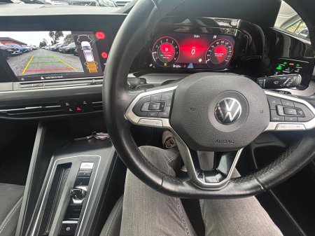 2020 Volkswagen Golf  €22,850 thumbnail