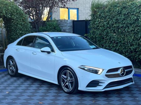 2021 Mercedes-Benz A Class A200d AMG-LINE PREMIUM PLUS // VIRTUAL COCKPIT // LEATHER/ALCANTARA HEATED SEATS // ADAPTIVE CRUISE CONTROL €32,900 thumbnail