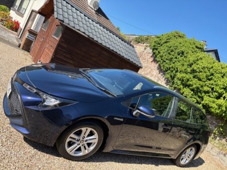 2021 Toyota Corolla Icon Tech Touring 1.8 Hybrid Auto CVT HEV €18,900 thumbnail