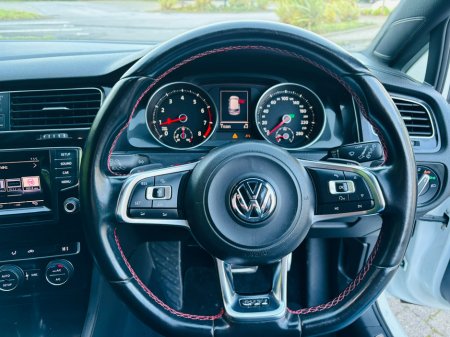 2014 Volkswagen Golf  €16,950 thumbnail