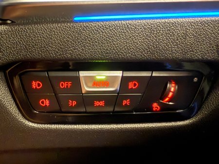 2021 BMW 3 Series 330e SE Pro Auto €21,900 thumbnail