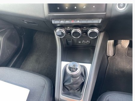 2024 Renault Captur TCe 90 Evolution €25,950 thumbnail