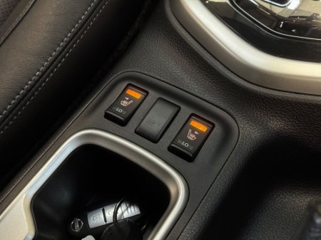 2021 Nissan Navara DCI TEKNA #27 €24,950 thumbnail