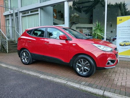 2014 Hyundai ix35 1.7 Diesel Comfort , Red, Very Clean.