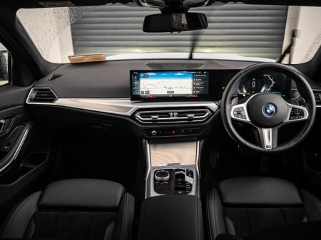 2024 BMW 3 Series 330E M SPORT €43,950 thumbnail