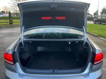 2020 Volkswagen Passat 2.0 TDI 150HP Comfortline DSG €23,750 thumbnail