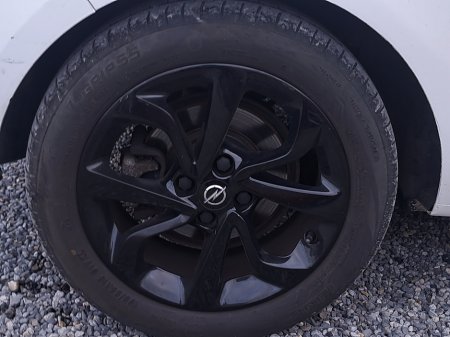 2018 Opel Combo Corsa 3 door Van SXI model with a high spec heated seats and Heated Steering, lovely looking Van 1.3 Diesel €5,950