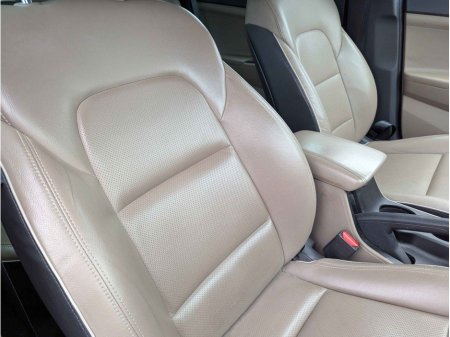 2019 Hyundai Tucson 1.6D Executive Plus *ON SALE* €19,450 thumbnail