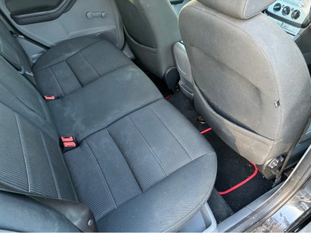 2011 Ford Focus 1.6 TDCI SPORT 108BHP 5DR €1,950 thumbnail