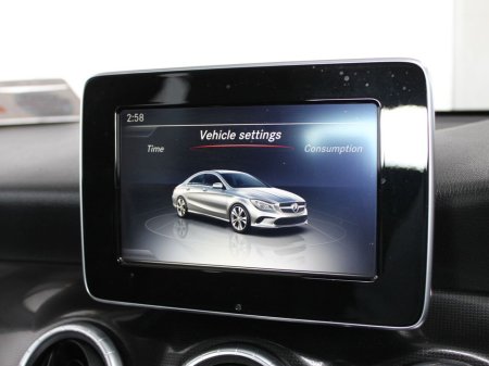 2018 Mercedes-Benz CLA Class 180 d D 4DR €19,999 thumbnail