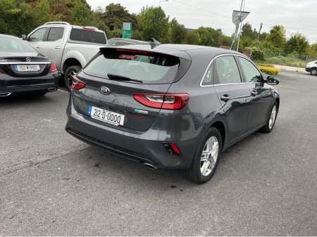 2021 Kia Ceed 2 CRDI ISG MHEV €21,995 thumbnail