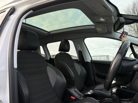 2016 Peugeot 2008 ONE OWNER LOW MILEAGE ALLURE MODEL €8,780 thumbnail