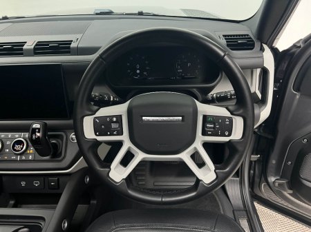 2024 Land Rover Defender HSE X-DYNAMIC P400E €87,990 thumbnail