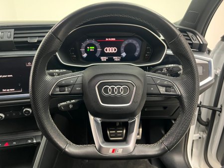 2023 Audi Q3 S LINE 45 TFSI E BLACK EDITION €39,990 thumbnail