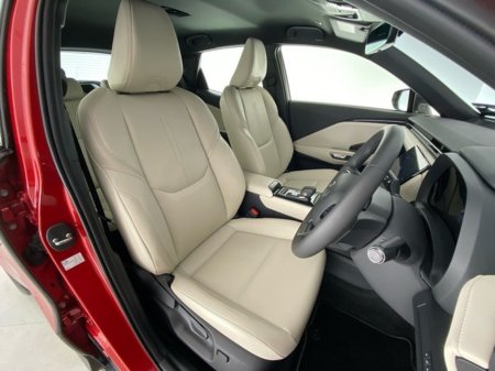 2025 Lexus LBX Elegant €39,950 thumbnail