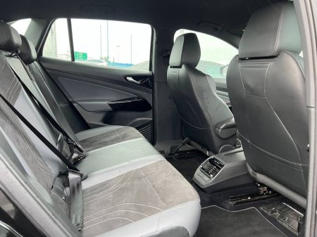 2023 Volkswagen ID.4 PURE LIFE 52KWH // HEATED SEATS // APPLE CARPLAY/ANDROID AUTO // DIGITAL CLUSTER €22,900 thumbnail