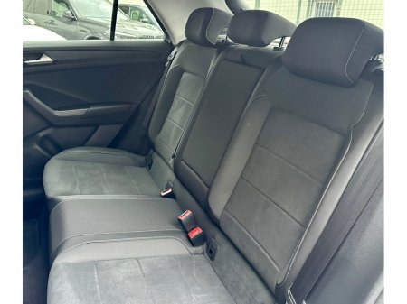 2023 Volkswagen T-Roc ++JUST 6K KML++ STYLE 1.5 TSI D7F 150HP thumbnail