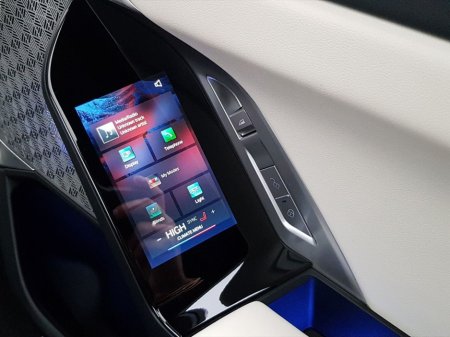 2024 BMW 7 Series 750e M Sport Pro €99,995 thumbnail