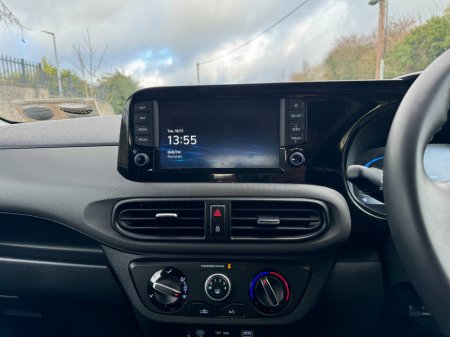 2025 Hyundai i10 i10 Deluxe Plus Auto €24,950 thumbnail