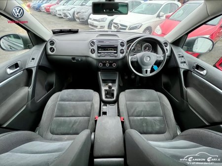 2014 Volkswagen Tiguan SPORT 2.0 TDI MANUAL 6SPEED FWD 110HP 5DR €9,950 thumbnail