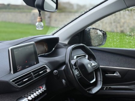 2018 Peugeot 3008 1.5 BlueHDi 130bhp Allure €14,750 thumbnail