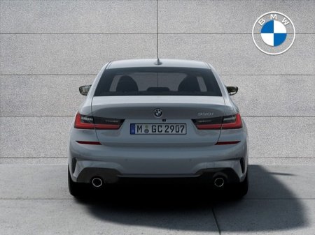 2026 BMW 3 Series 330e M Sport €63,901