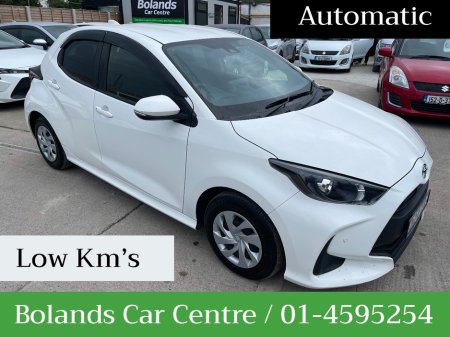 2020 Toyota Yaris (Very Low Km's) 1.0 AUTOMATIC 5DR MODEL  www.bolandscarcentre.ie €14,900