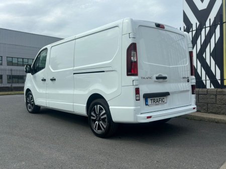 2025 Renault Trafic Extra Sport 170hp 9speed Auto