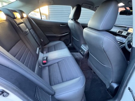 2013 Lexus IS 300 h 2.5 HYRBID €14,995 thumbnail