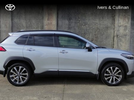 2024 Toyota Corolla Cross COROLLA CROSS SOL 1.8 €40,900