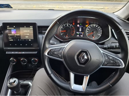 2020 Renault Clio DYNAMIQUE TCE 100 MY19 5DR V €12,950 thumbnail