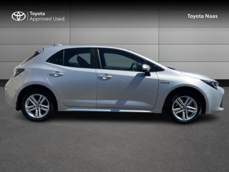 2020 Toyota Corolla COROLLA HYBRID LUNA H/B €21,888