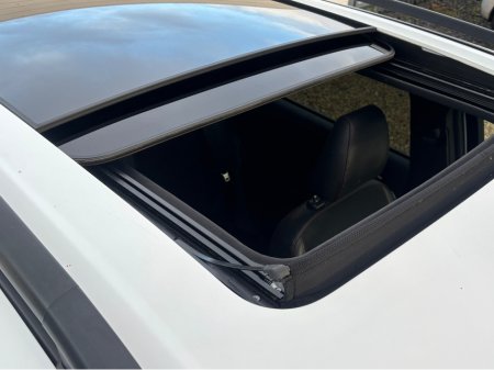 2018 Ford Kuga 1.5 TDCI 120PS ST-LINE - Sunroof thumbnail