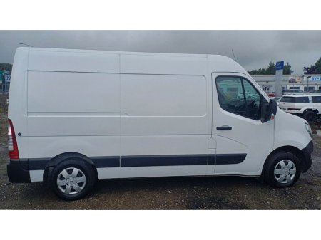 2021 Nissan NV400 NV400 L2 H2 FWD 135 €16,220
