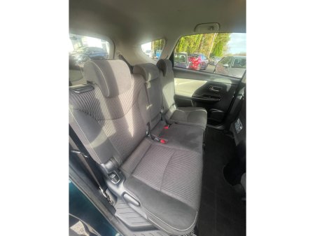 2016 Toyota Prius Alpha 2016 Toyota Prius Alpha €16,950 thumbnail