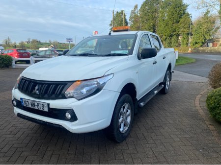 2016 Mitsubishi L200 DID 4LIFE 4DR 2.5 CR 4WORK €18,000